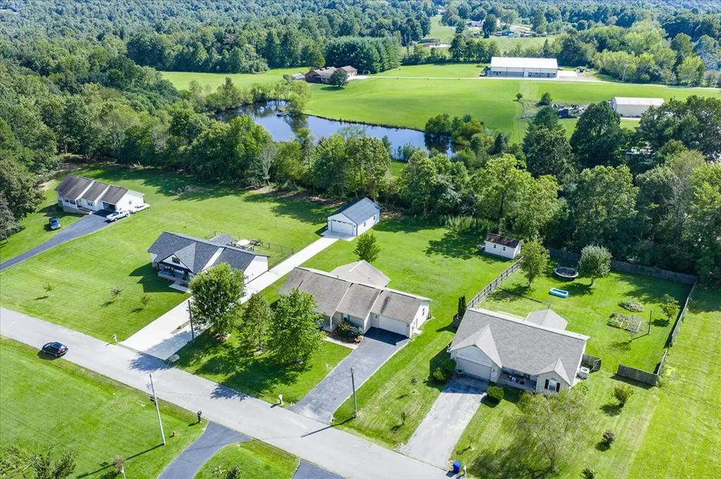 104 Lakyn Drive Crossville TN 38571