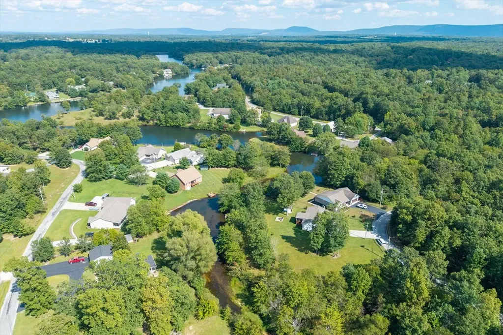 711 Chacoto Drive Crossville TN 38572