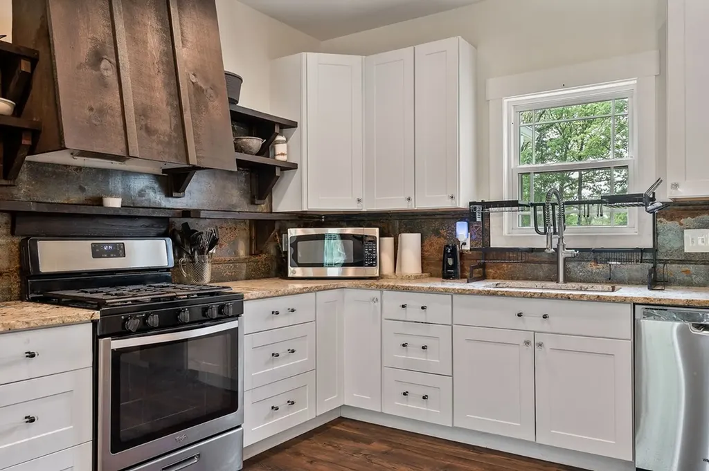 2015 Memory Garden Road Jamestown TN 38556