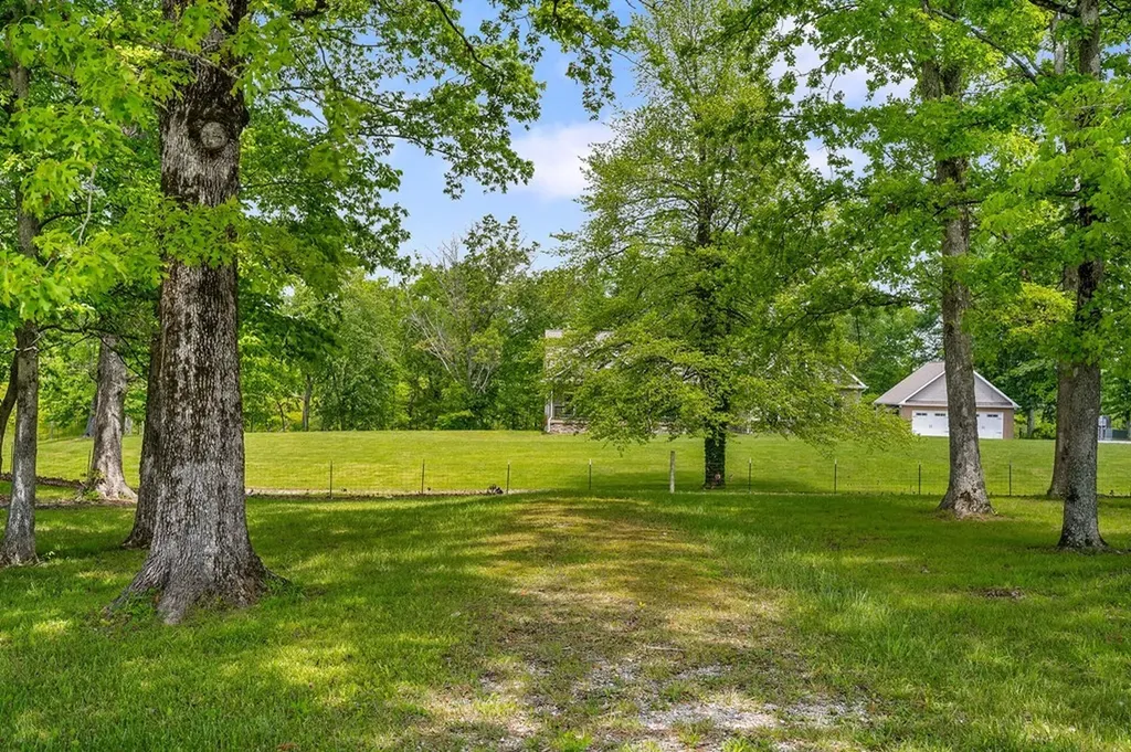 2015 Memory Garden Road Jamestown TN 38556