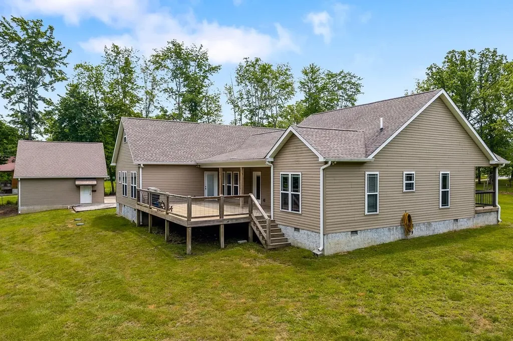 2015 Memory Garden Road Jamestown TN 38556