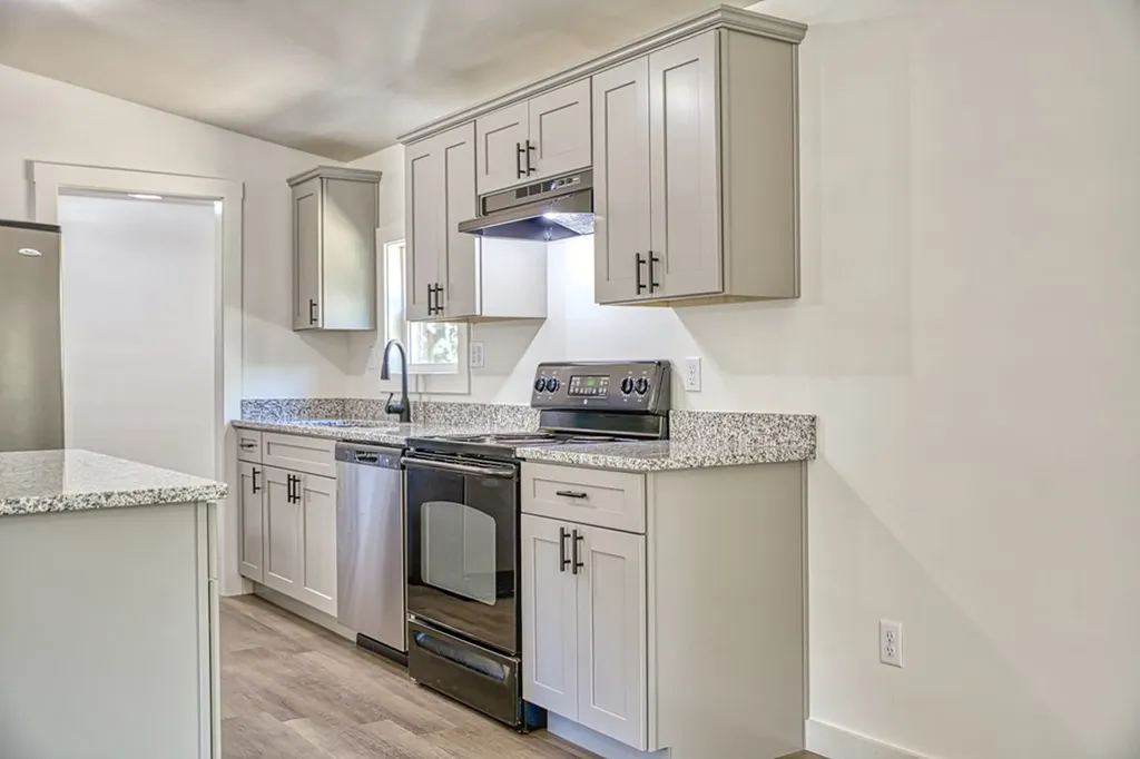 2204 Wartrace Highway Whitleyville TN 38588