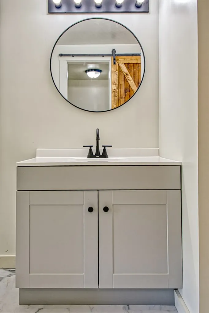 2204 Wartrace Highway Whitleyville TN 38588