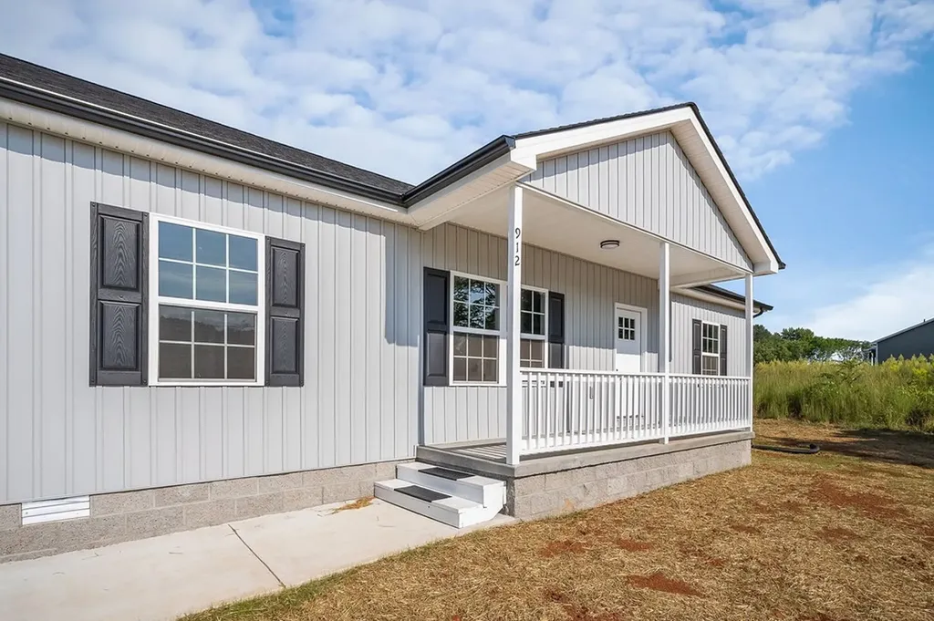 912 Frank Anderson Road Sparta TN 38583