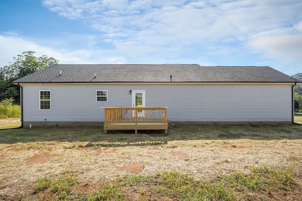 912 Frank Anderson Road Sparta TN 38583