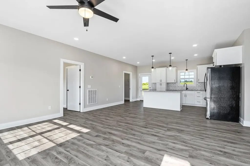 912 Frank Anderson Road Sparta TN 38583