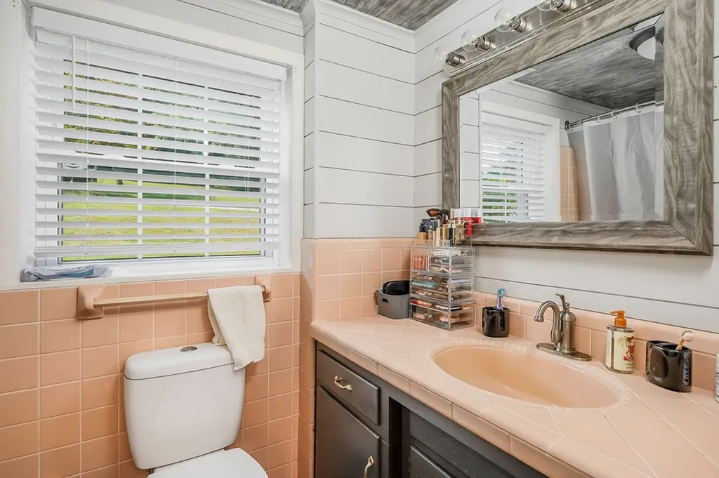 403 Woodland Street Livingston TN 38570