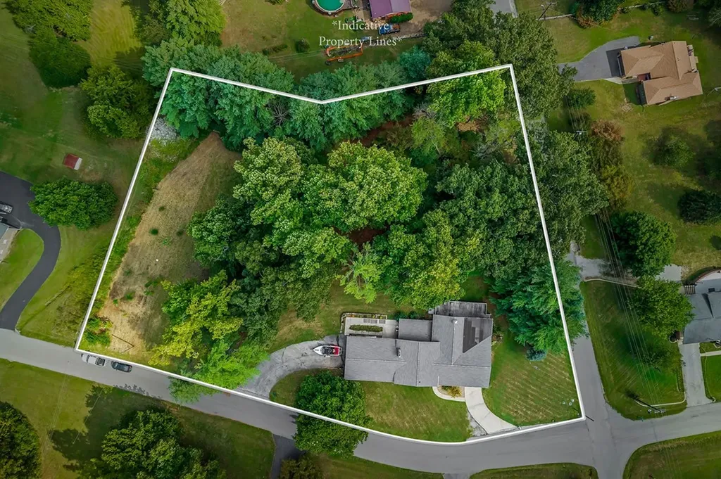 403 Woodland Street Livingston TN 38570