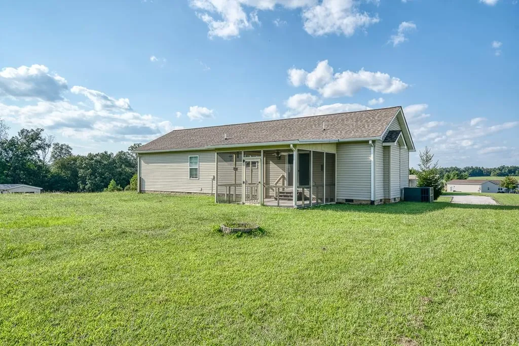 138 Falls View Road Sparta TN 38583