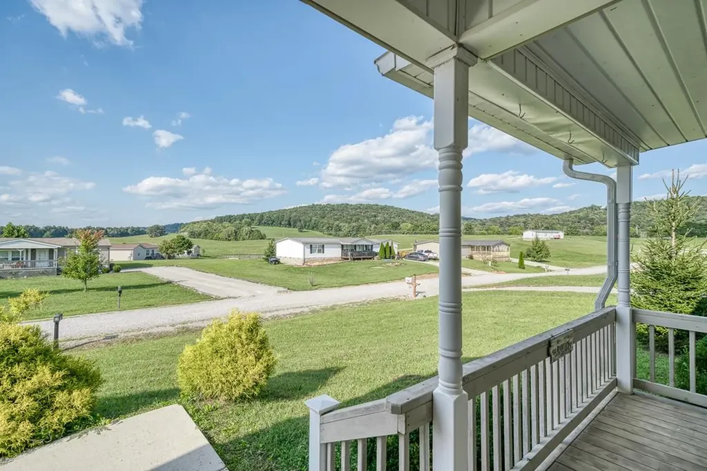 138 Falls View Road Sparta TN 38583