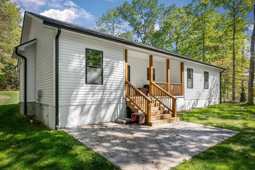 13 Ashford Place Crossville TN 38558