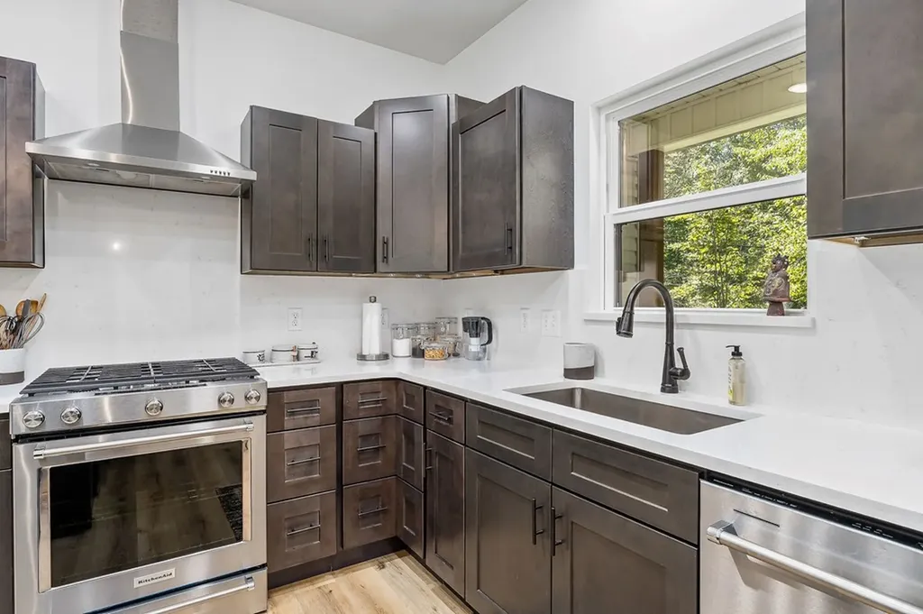 13 Ashford Place Crossville TN 38558