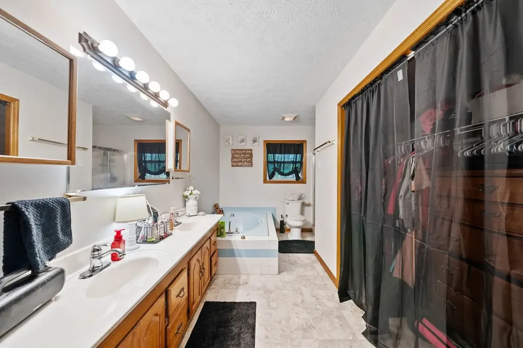 143 Rolling Green Drive Crossville TN 38558