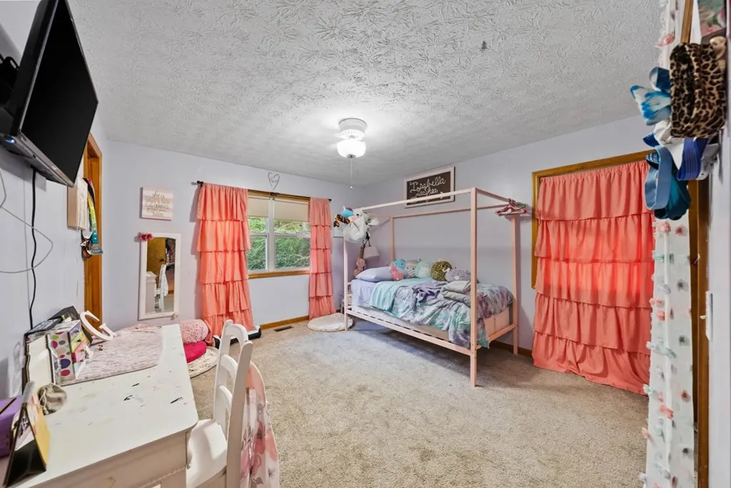 143 Rolling Green Drive Crossville TN 38558