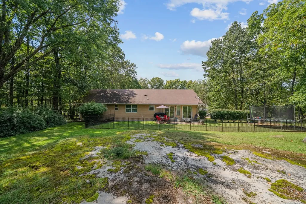 143 Rolling Green Drive Crossville TN 38558