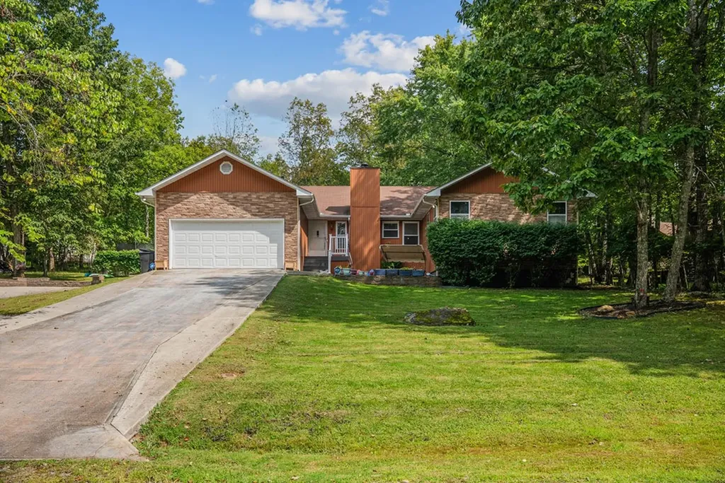 143 Rolling Green Drive Crossville TN 38558