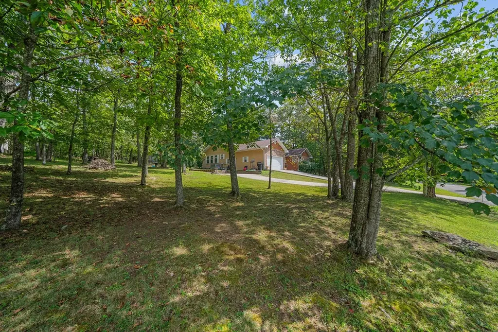 143 Rolling Green Drive Crossville TN 38558