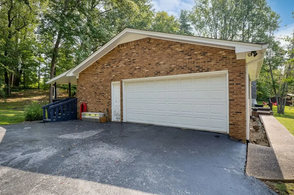 1791 Meadow Wood Drive Cookeville TN 38506