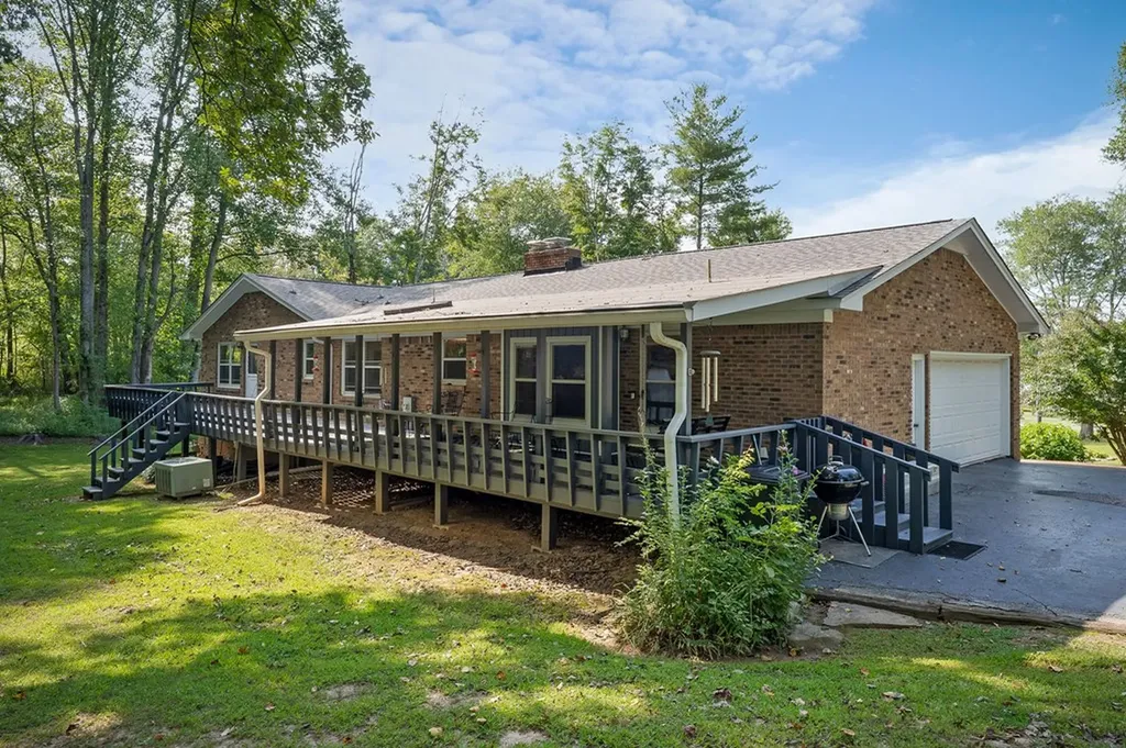 1791 Meadow Wood Drive Cookeville TN 38506