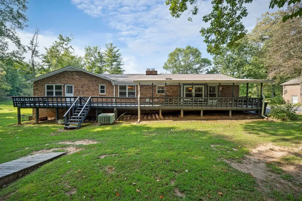 1791 Meadow Wood Drive Cookeville TN 38506