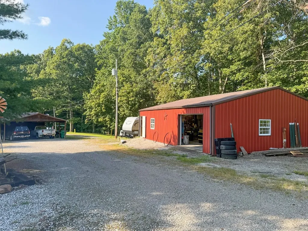 311 Dykes Lane Crossville TN 38571