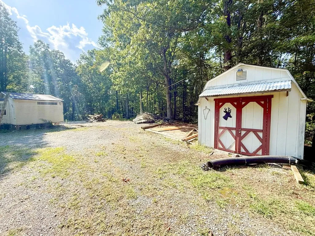 311 Dykes Lane Crossville TN 38571