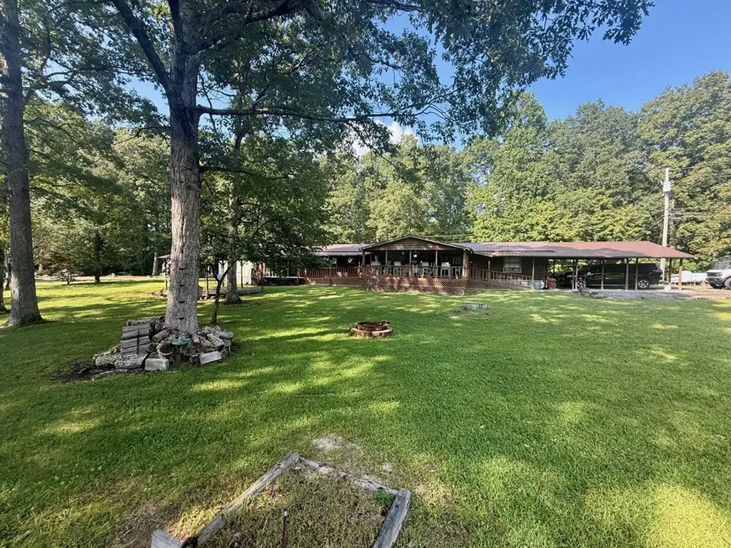 311 Dykes Lane Crossville TN 38571