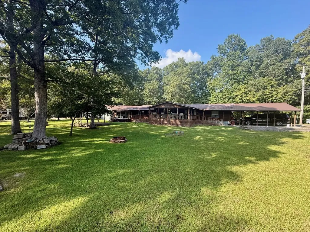 311 Dykes Lane Crossville TN 38571