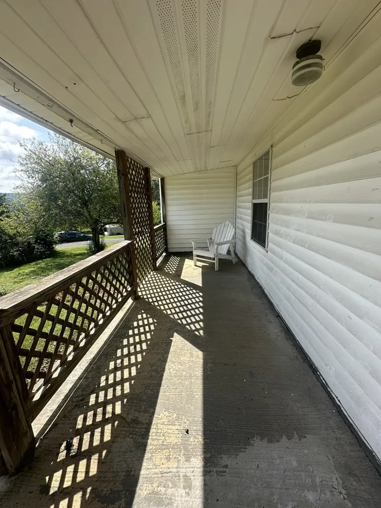 102 Perdue Lane Livingston TN 38570