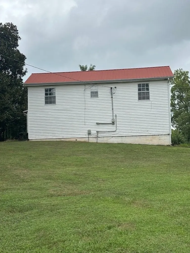 102 Perdue Lane Livingston TN 38570