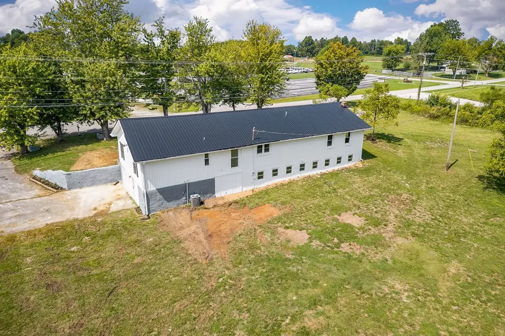 310 Old Celina Road Allons TN 38541