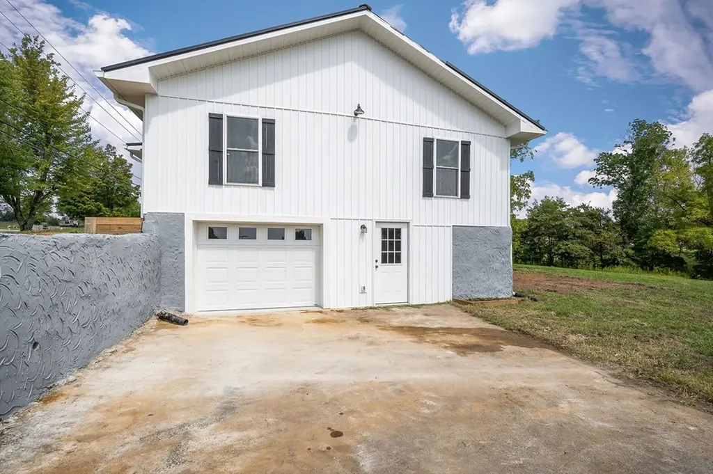 310 Old Celina Road Allons TN 38541