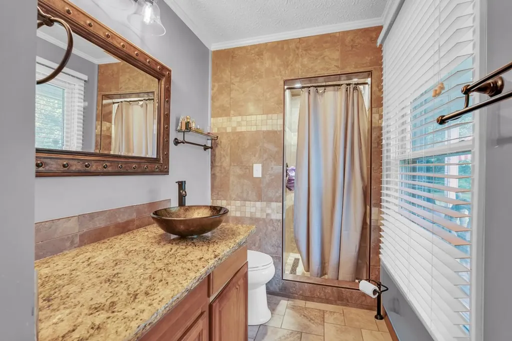 1389 Coconut Ridge Road Smithville TN 37166