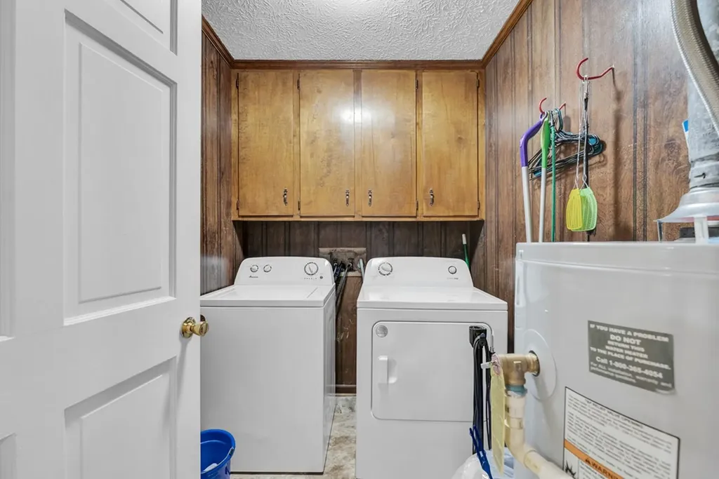 1389 Coconut Ridge Road Smithville TN 37166