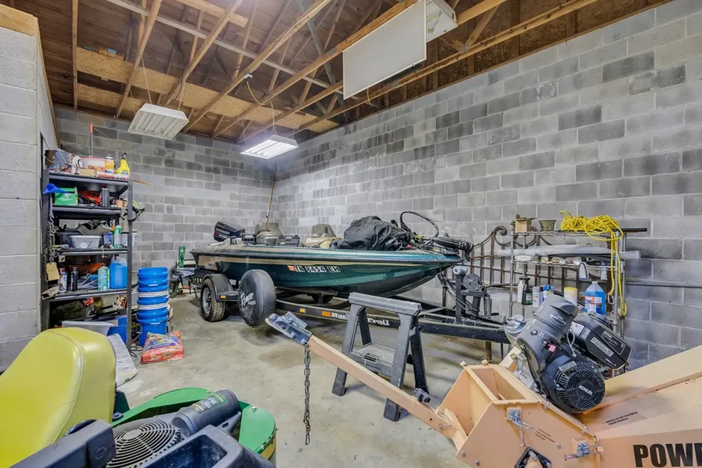 1389 Coconut Ridge Road Smithville TN 37166