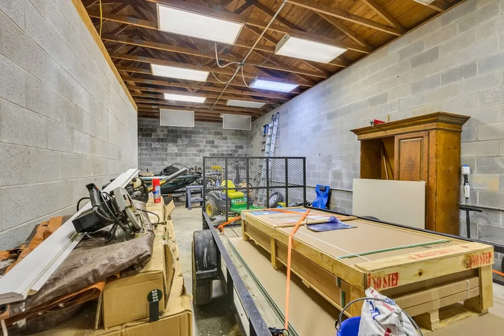 1389 Coconut Ridge Road Smithville TN 37166