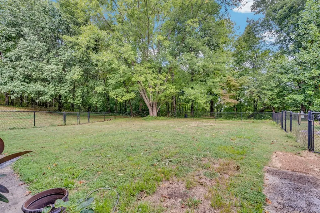 1389 Coconut Ridge Road Smithville TN 37166