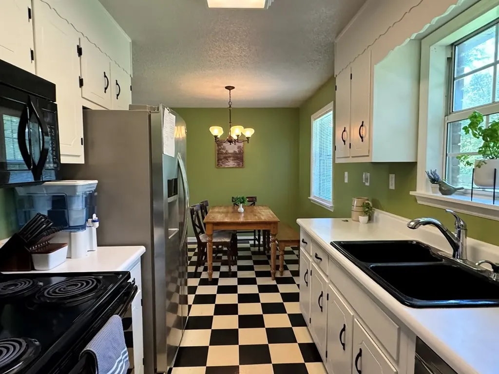 7 Waukesha Drive Crossville TN 38555