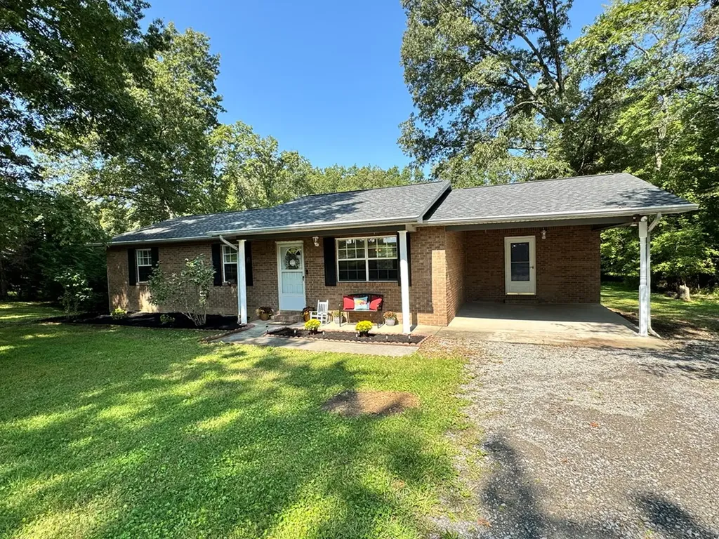 7 Waukesha Drive Crossville TN 38555