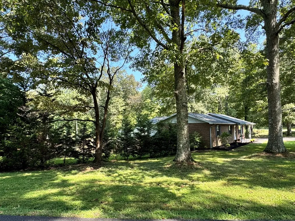 7 Waukesha Drive Crossville TN 38555