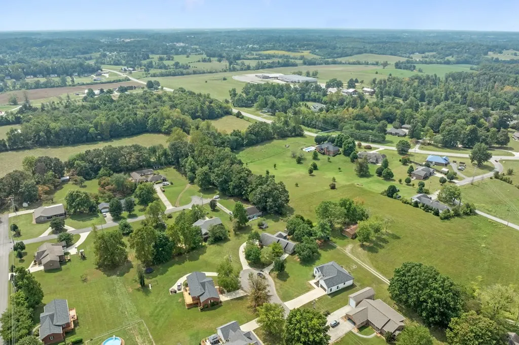 1410 Biltmore Circle Cookeville TN 38501