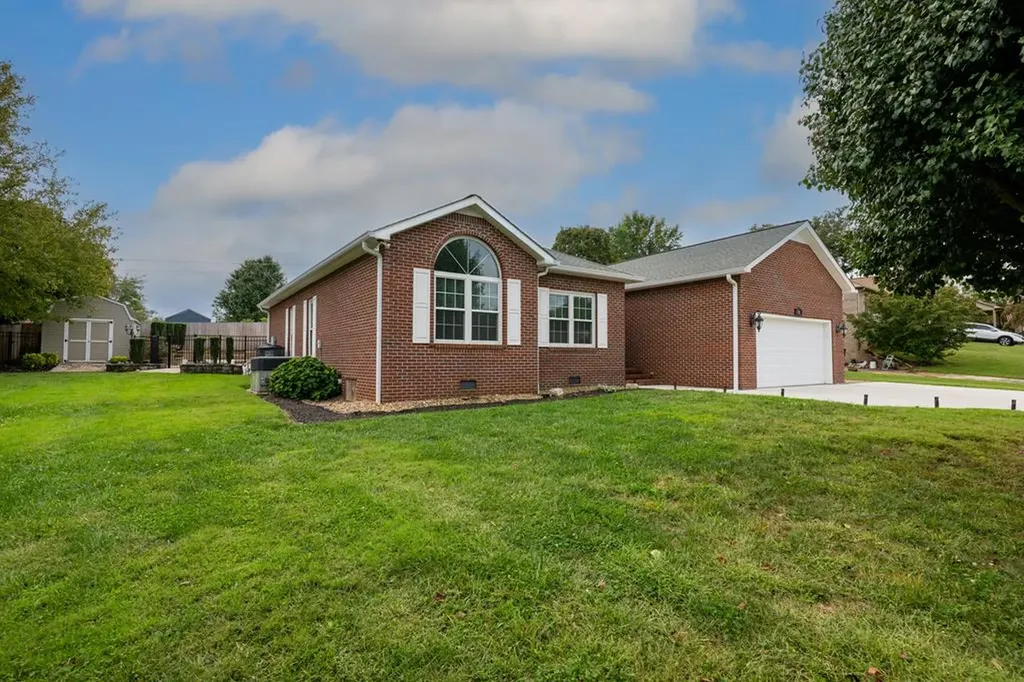 49 Dustin Lane Cookeville TN 38506