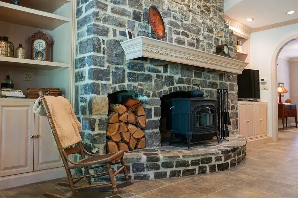 693 Tower Hill Road Livingston TN 38570-2170