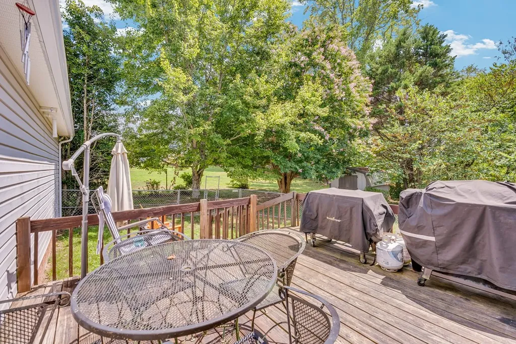 4144 Woodview Drive Cookeville TN 38501