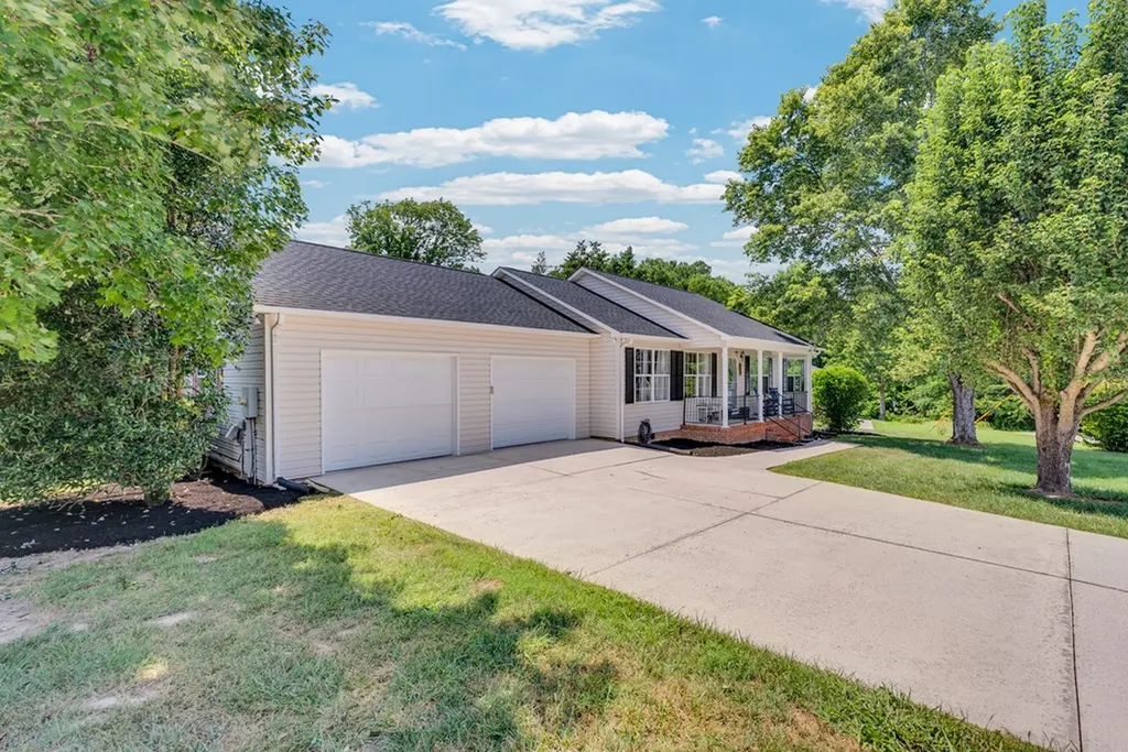 4144 Woodview Drive Cookeville TN 38501