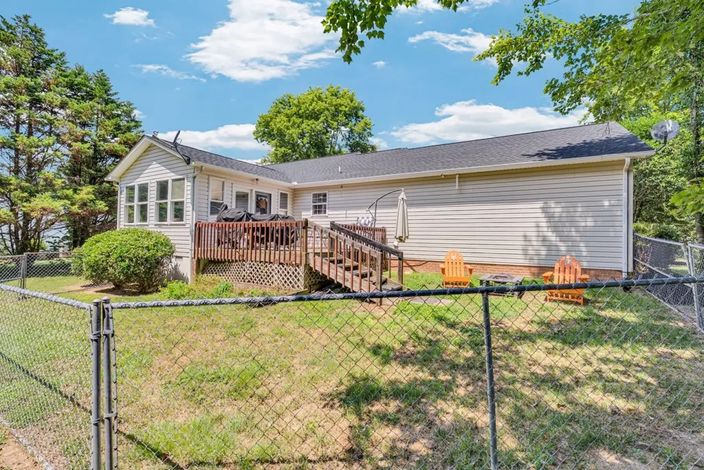 4144 Woodview Drive Cookeville TN 38501