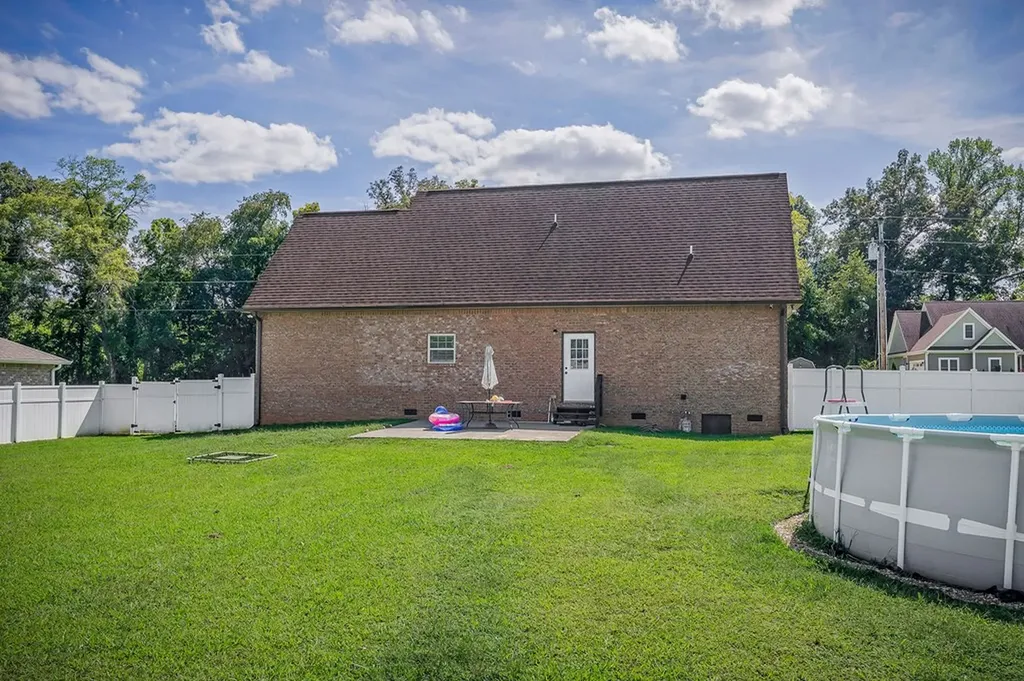 147 Bobwhite Drive Sparta TN 38583