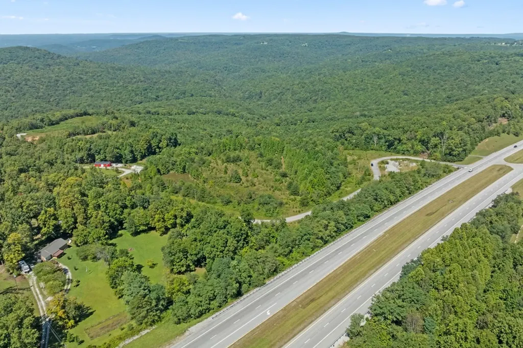 4.5 Ac Highway 111 Spencer TN 38585