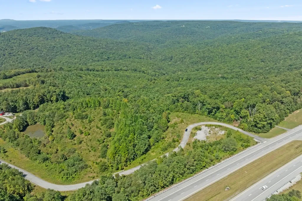 4.5 Ac Highway 111 Spencer TN 38585