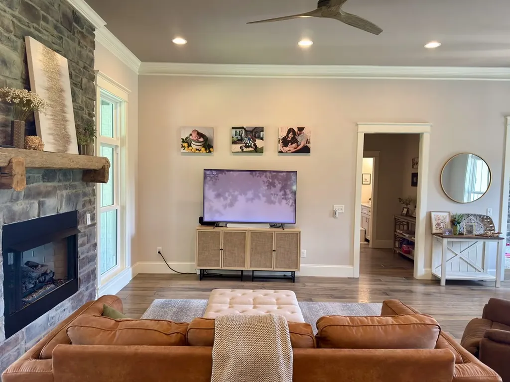 1734 Hickory Cove Cookeville TN 38506